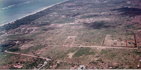 diani-childrens-village-kenia-kavel-2001-luchtfoto